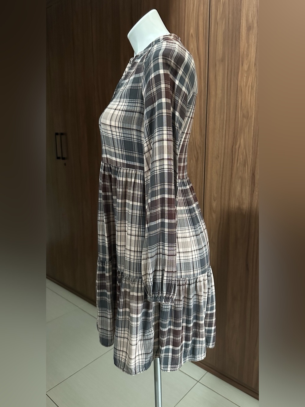 Knox Rose Plaid Long-Sleeve Tiered Mini Dress X-SMALL - Picture 6 of 14